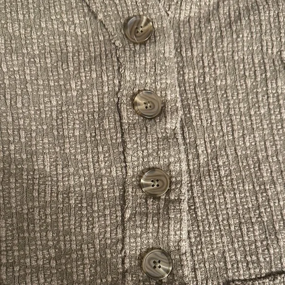 Two by Vince Camuto Ladies' Button Cardigan Size S - Picture 4 of 6